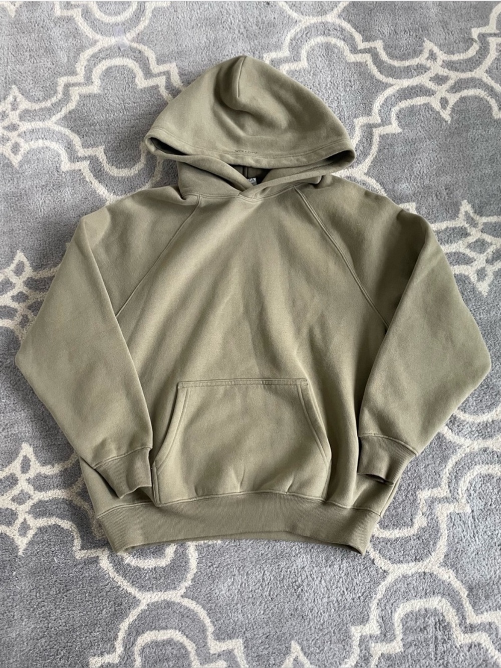 Aritzia Olive Green Mega Fit Size XXS Hoodie
